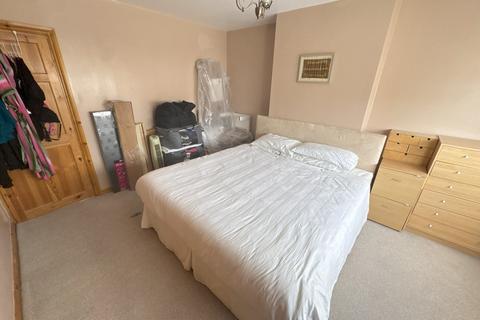 22 Harrow Road, Feltham, TW14 8RT