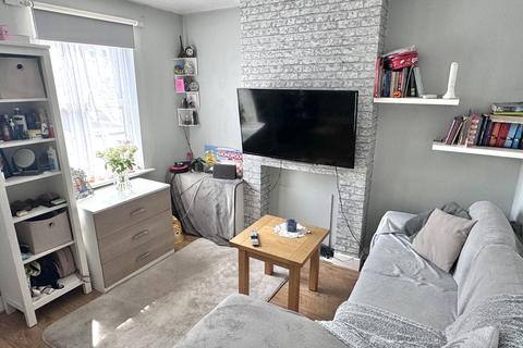 2 bedroom end of terrace house to rent, 52 Spital Street, Lincoln