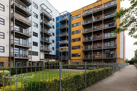 Maltings Close, London