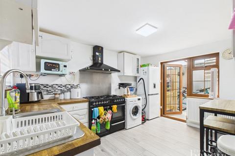 33 Butler Close, Basingstoke, RG22 6UF