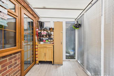 33 Butler Close, Basingstoke, RG22 6UF