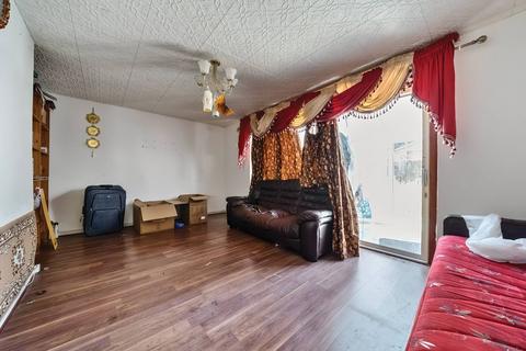 undefined, Vibart Gardens, Brixton Hill, London, SW2