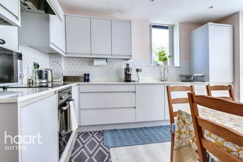 2 bedroom apartment for sale, St James Road, SUTTON