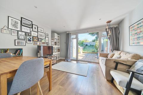 28 Rye Crescent, Orpington, BR5 4NE