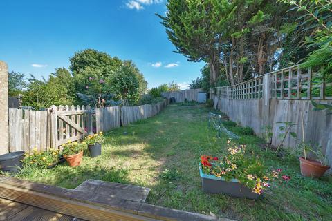 28 Rye Crescent, Orpington, BR5 4NE