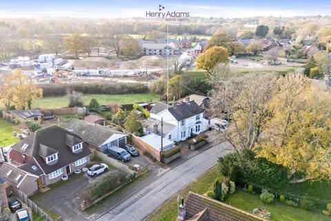 undefined, Green Road, Wivelsfield Green, RH17