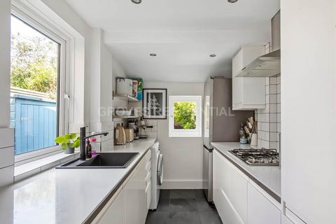 2 bedroom semi-detached house for sale, Northcote Road, New Malden