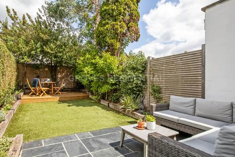 2 bedroom semi-detached house for sale, Northcote Road, New Malden