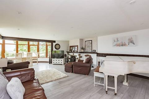 5 bedroom detached house for sale, Wraik Hill, Whitstable