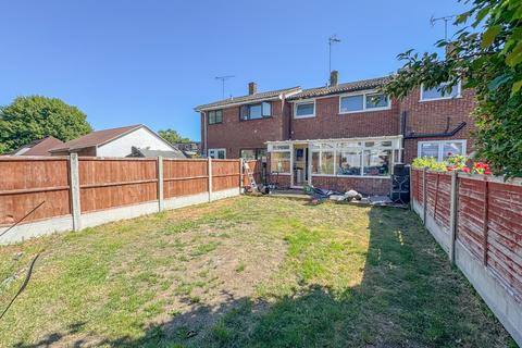 9 Birch Close, Canewdon, Rochford, SS4 3PE