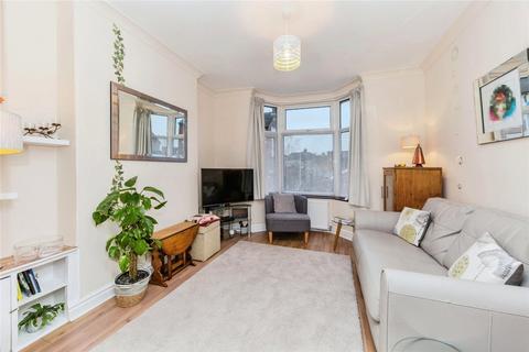 3 bedroom semi-detached house to rent, Bedford St, Crewe