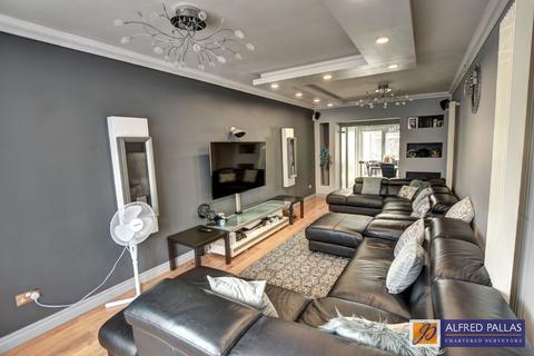 undefined, Cairns Road, Fulwell
