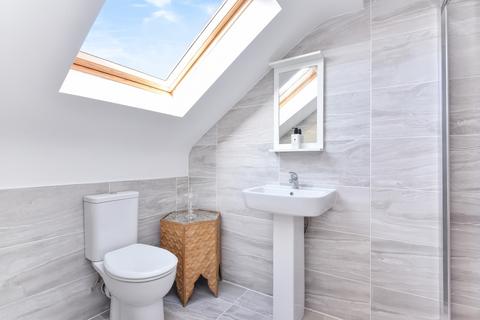 3 bedroom flat to rent, Honeybrook Road, Clapham South, London, SW12