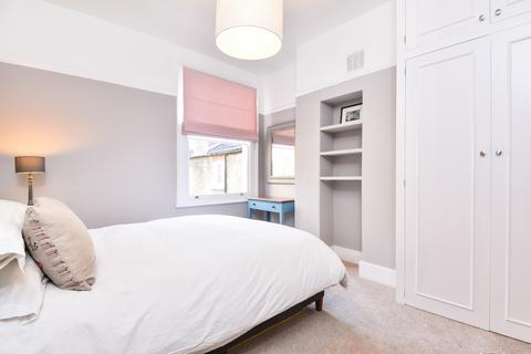 3 bedroom flat to rent, Honeybrook Road, Clapham South, London, SW12