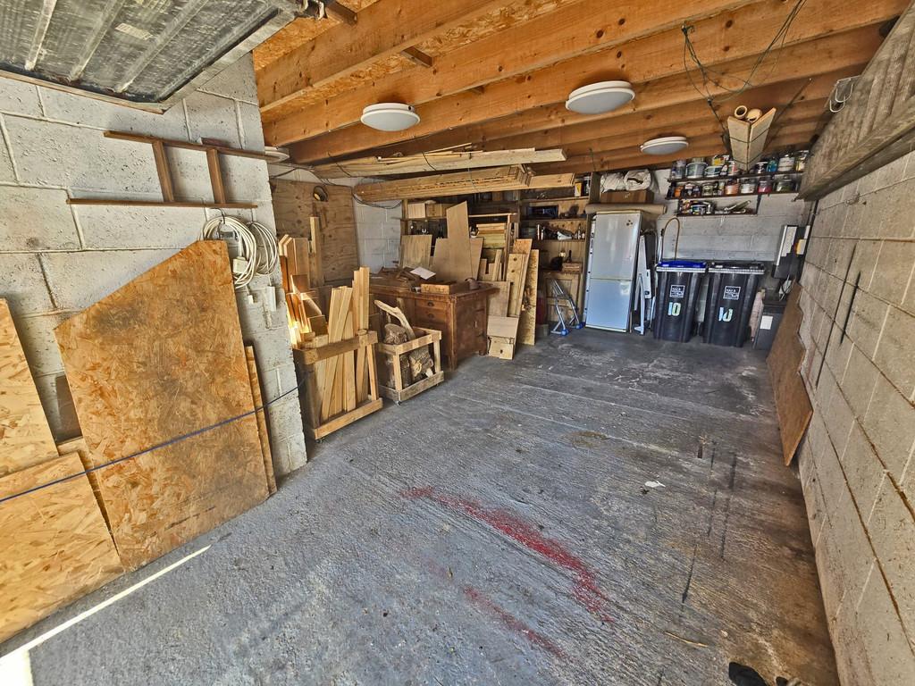 Garage (3)
