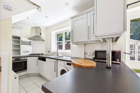 4 Barley Close, Mistley, Manningtree, CO11 1GA