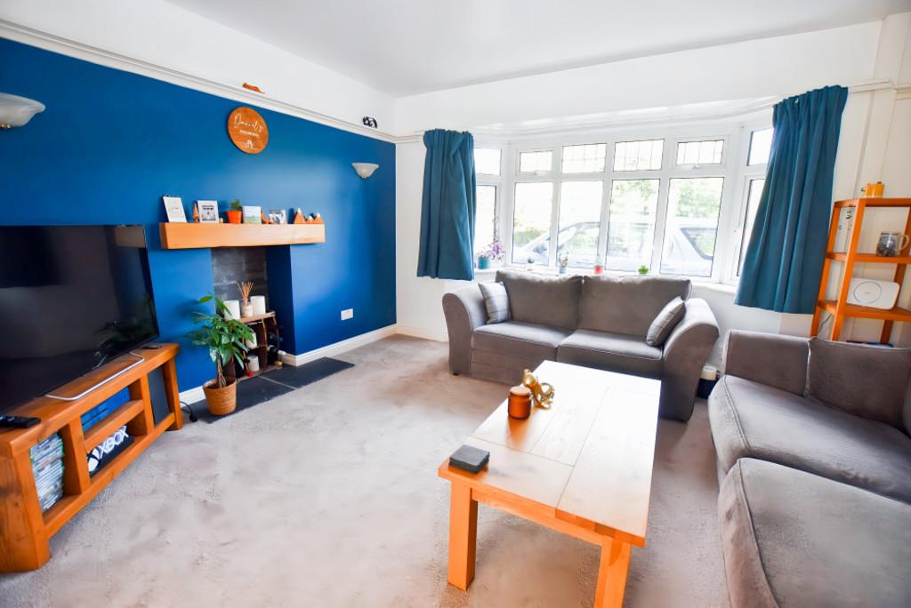 Lounge 1