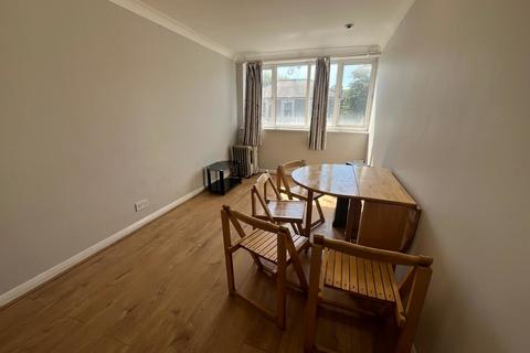 3 bedroom apartment to rent, 49a High Street