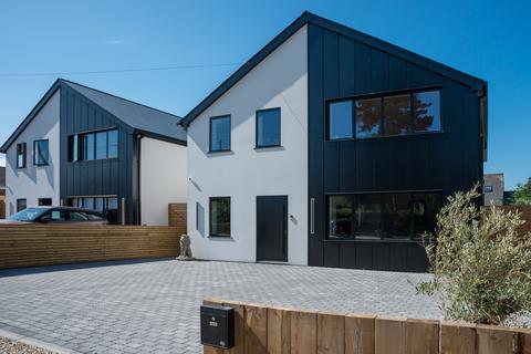 4 bedroom detached house for sale, Hazlemere Road, Seasalter