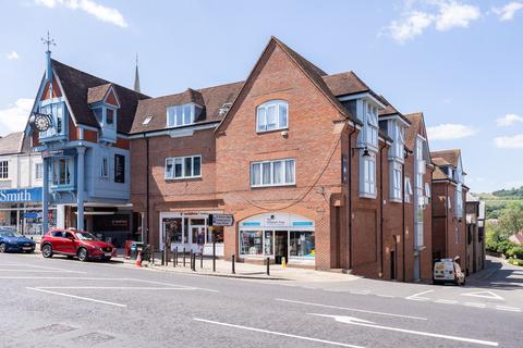 1 bedroom apartment for sale, St Martins Walk, Dorking