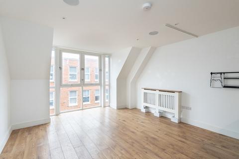 1 bedroom apartment for sale, St Martins Walk, Dorking