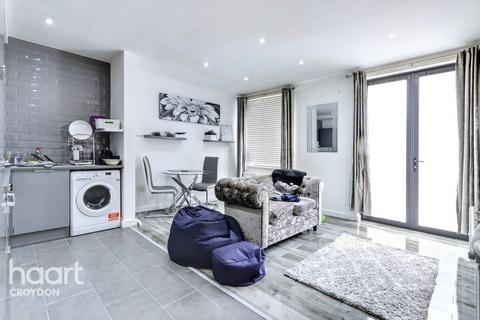 undefined, Saxon Court, Surrey