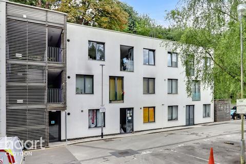 1 bedroom flat for sale, Saxon Court, Surrey