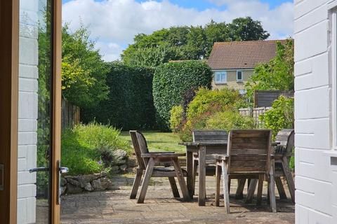 3 bedroom terraced house to rent, Yew Terrace, Claverton Down
