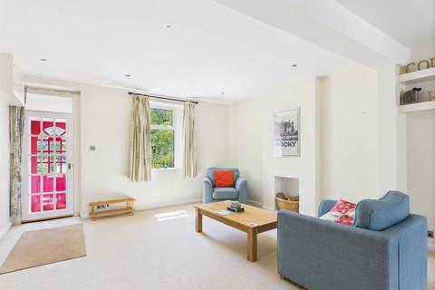 3 bedroom terraced house to rent, Yew Terrace, Claverton Down