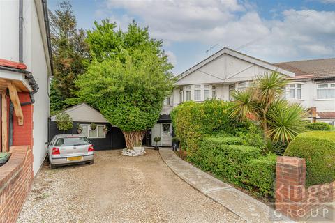 3 bedroom end of terrace house for sale, Beckenham Gardens, London, N9