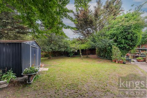 3 bedroom end of terrace house for sale, Beckenham Gardens, London, N9
