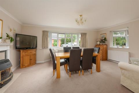 Willowset, 2 Meadow Drive, Chestfield, Whitstable, CT5 3NR