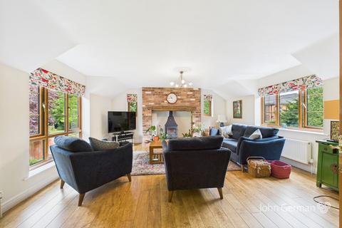 4 bedroom detached house for sale, Newton Road, Burton-on-Trent