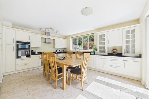 4 bedroom detached house for sale, Bretby Lane, Bretby