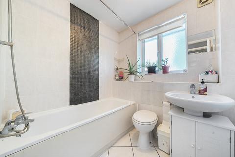 3 bedroom terraced house for sale, Credon Road, Bermondsey, London, SE16