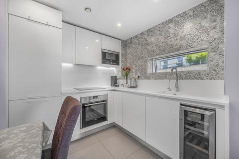 2 bedroom flat for sale, Dance Square, London