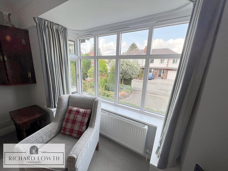 Lounge Bay Window