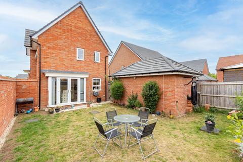 3 bedroom detached house for sale, Dovecote Drive, Warwickshire CV10