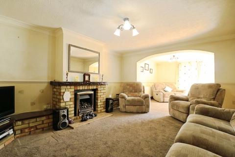 undefined, Upcroft, Windsor
