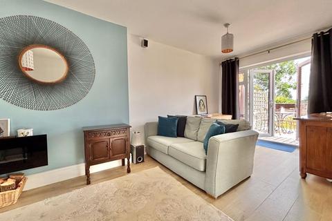 37 Ipswich Crescent, Birmingham, B42 1LY