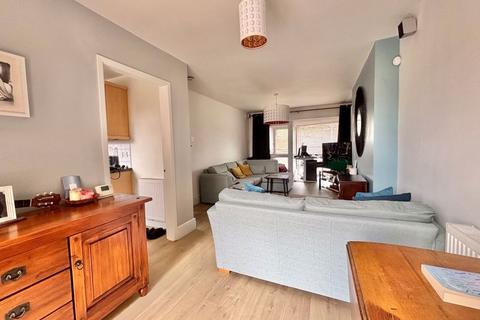 37 Ipswich Crescent, Birmingham, B42 1LY