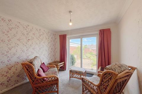 60 Bracken Close, Burntwood, WS7 9BD