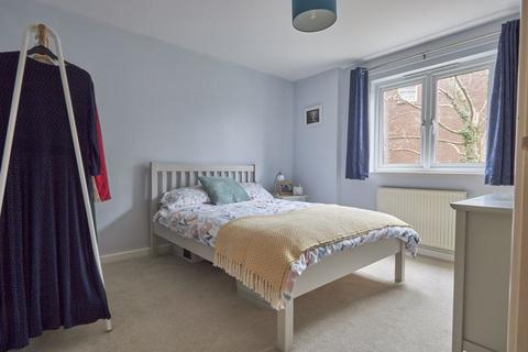 2 bedroom apartment to rent, Tudor Street, Exeter