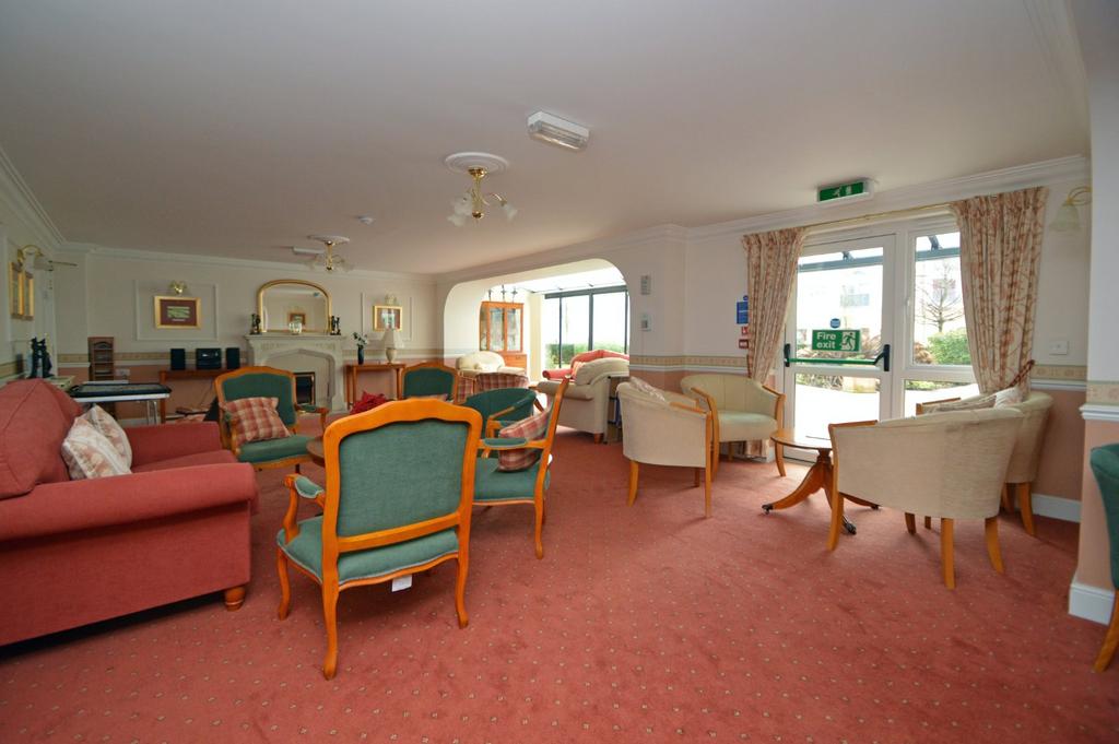 Communal Lounge