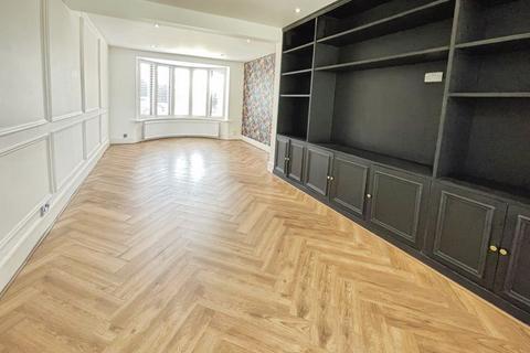 3 bedroom semi-detached house for sale, Bury New Road, Breightmet