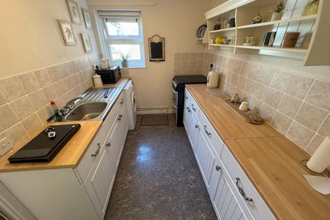 1 bedroom flat for sale, Stunning Over 55's Flat. 8 Caerau Crescent, Newport