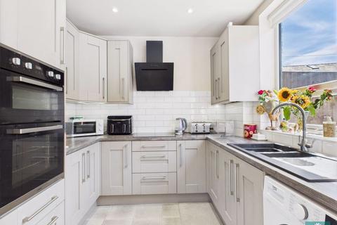 3 Bowler Street, Shaw, Oldham, OL2 7SL