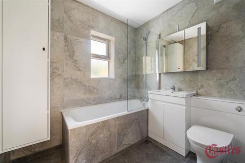 20 Bushberry Road, London, E9 5SX