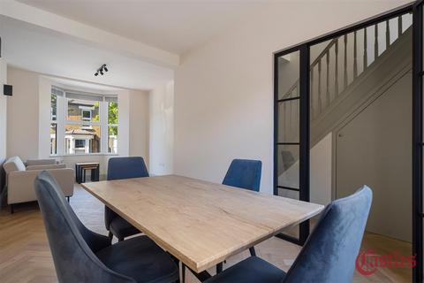 20 Bushberry Road, London, E9 5SX