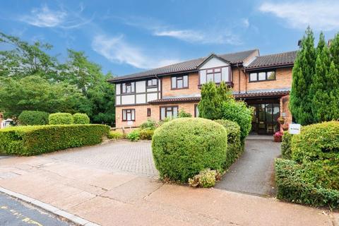 1 bedroom retirement property for sale, Forge Close, Hayes, Bromley
